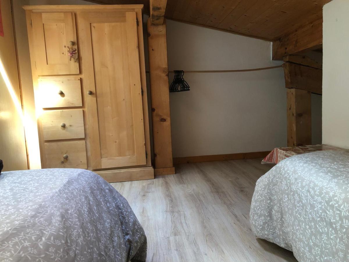 Central Hostel Châtel Dış mekan fotoğraf