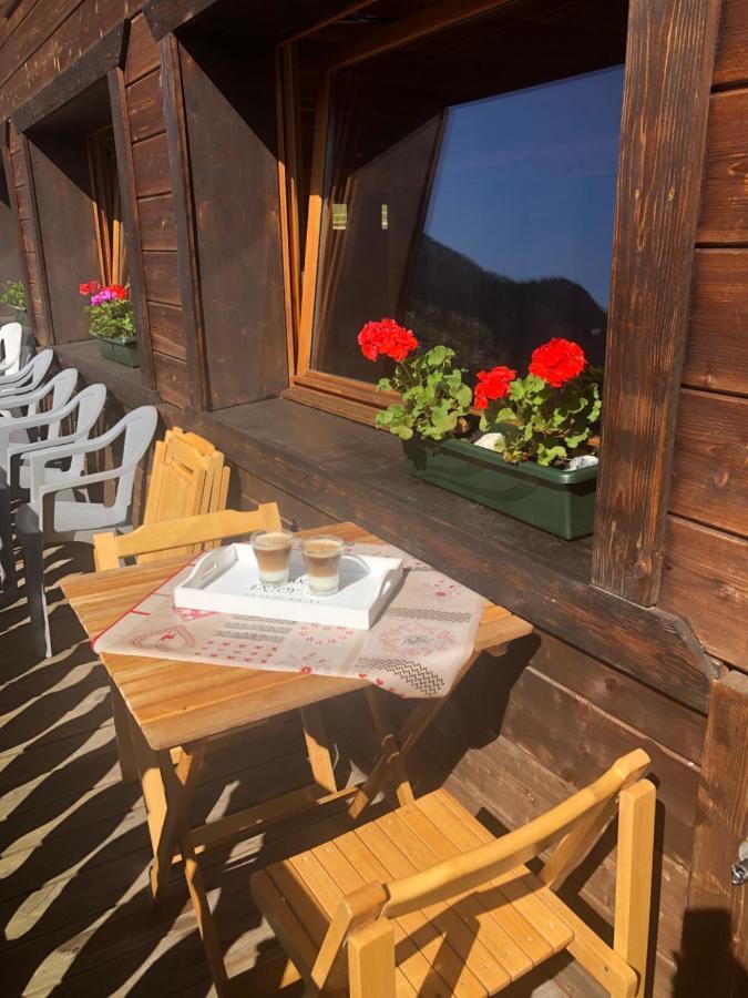 Central Hostel Châtel Dış mekan fotoğraf