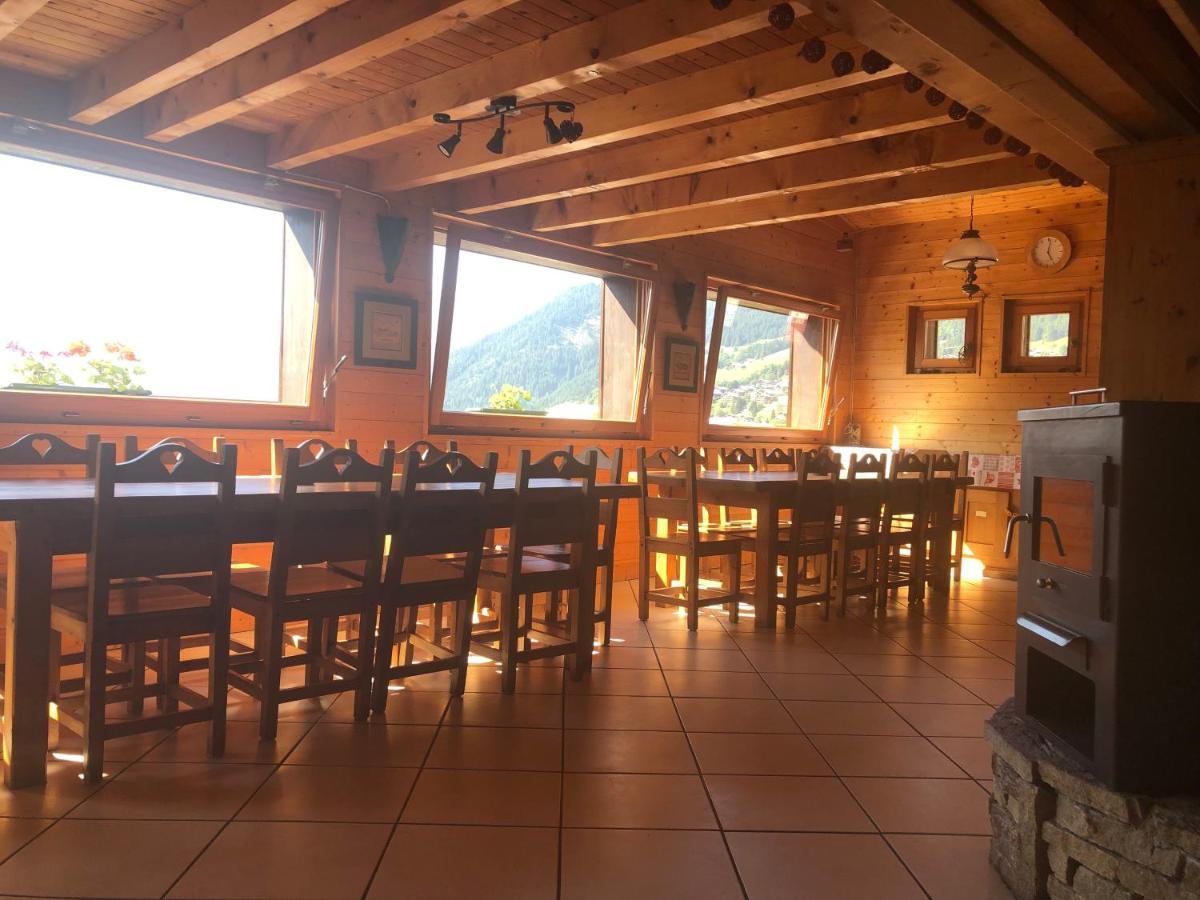 Central Hostel Châtel Dış mekan fotoğraf