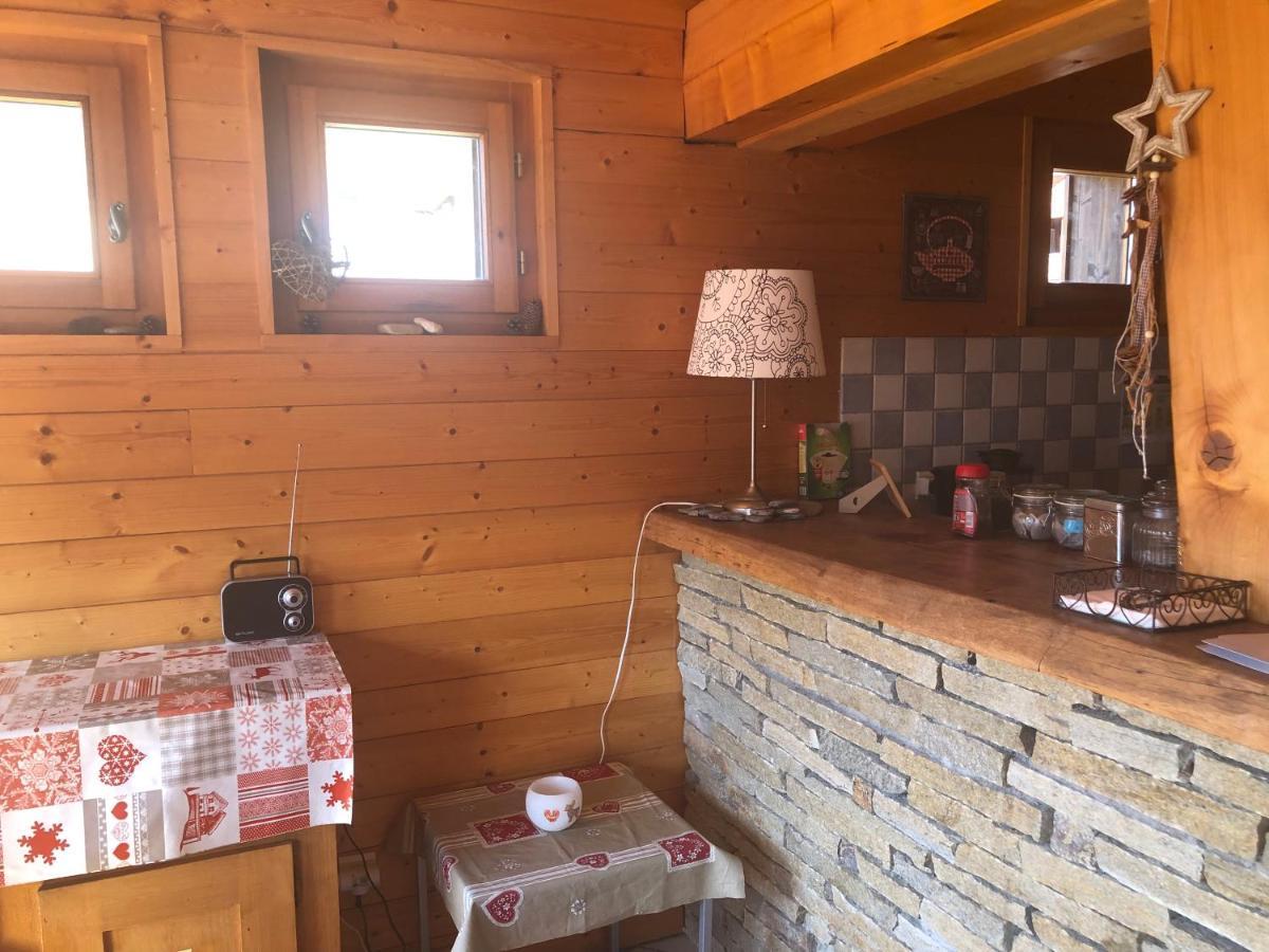Central Hostel Châtel Dış mekan fotoğraf