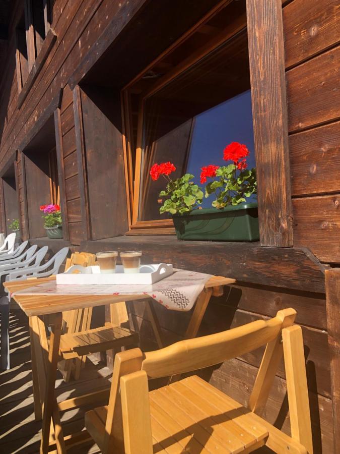 Central Hostel Châtel Dış mekan fotoğraf