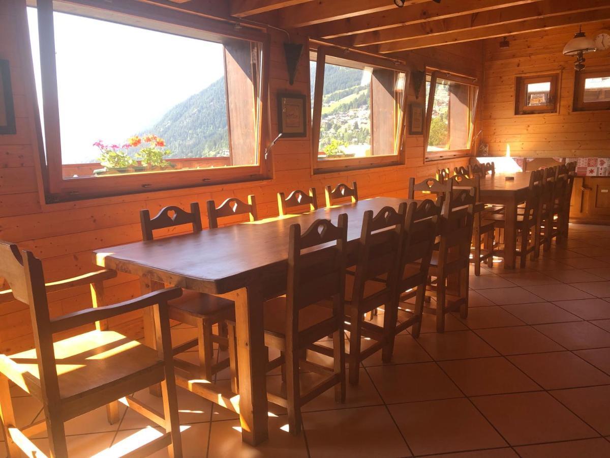 Central Hostel Châtel Dış mekan fotoğraf