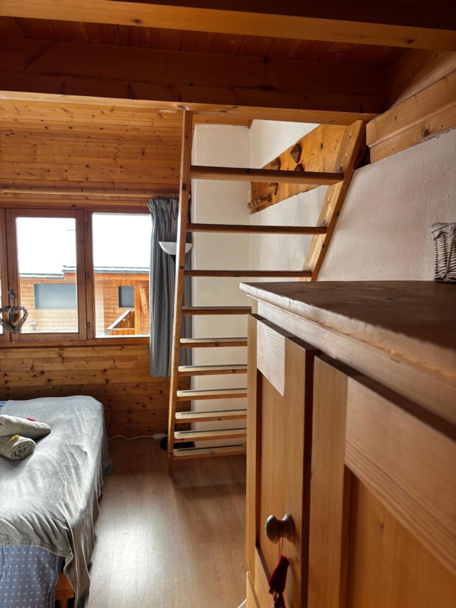 Central Hostel Châtel Dış mekan fotoğraf
