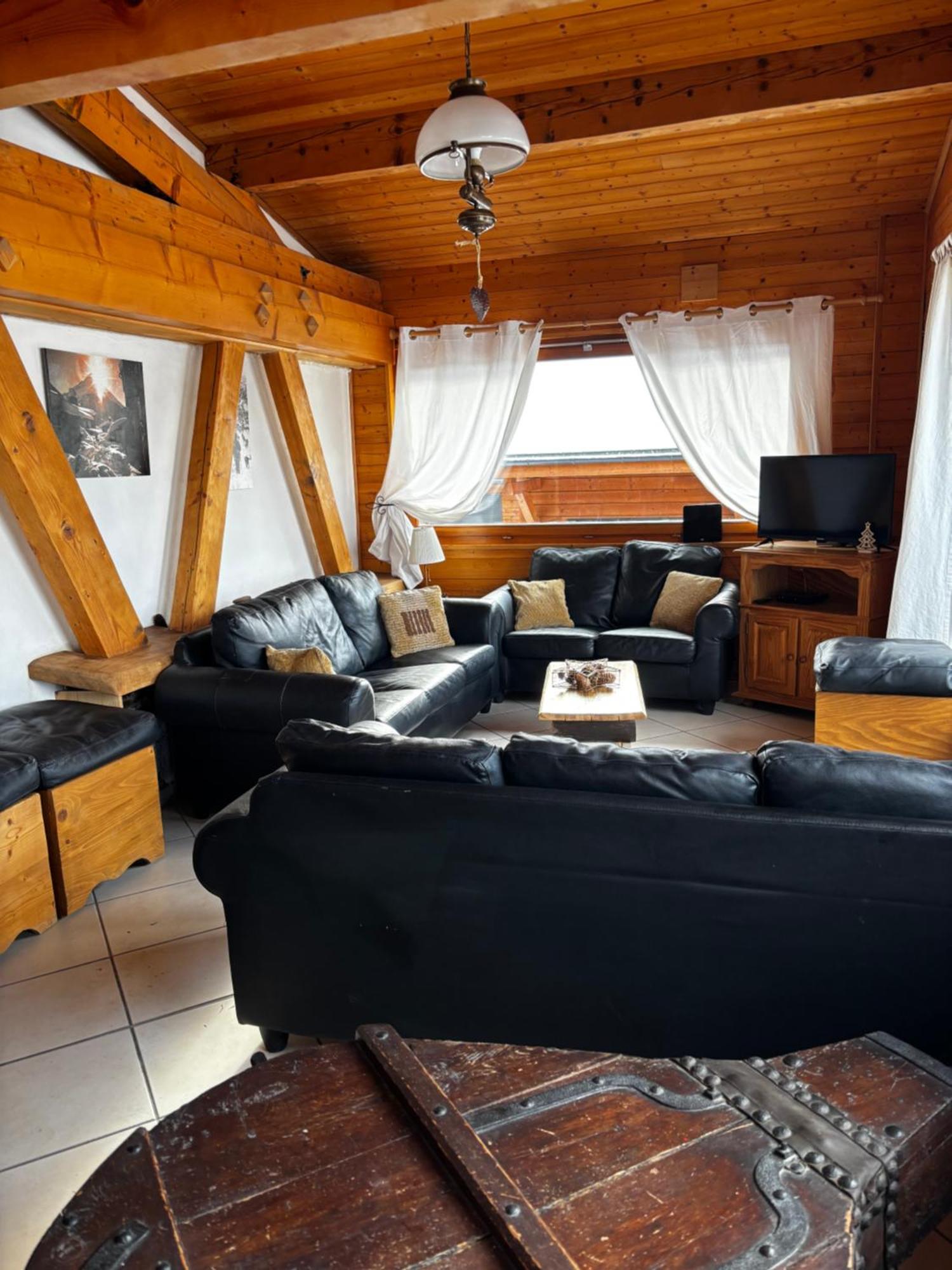 Central Hostel Châtel Dış mekan fotoğraf