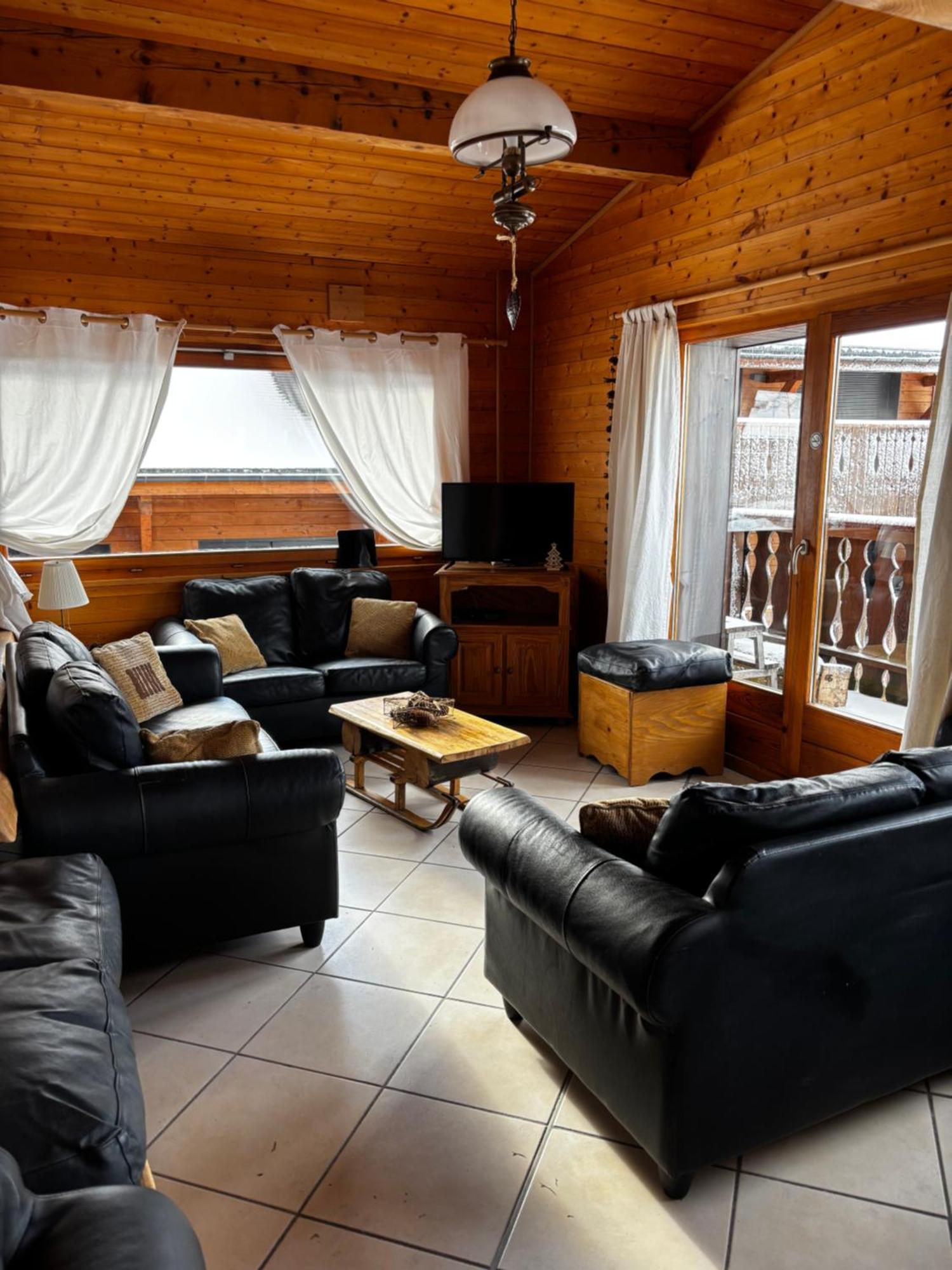 Central Hostel Châtel Dış mekan fotoğraf